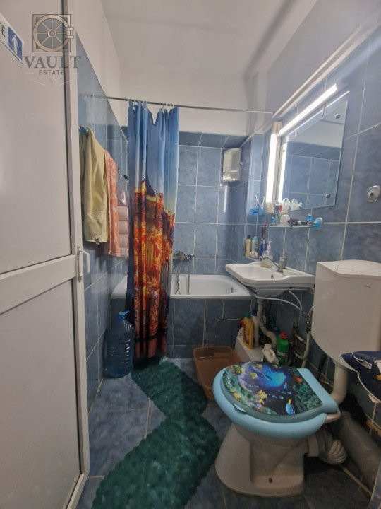 APARTAMENT 4 CAMERE-RAHOVA-BLOC REABILITAT-2 BAI-2 BALCOANE