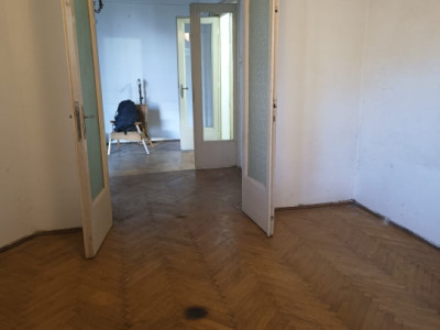 APARTAMENT 3 CAMERE PE CALEA VICTORIEI-S.TOTALA 76,41 MP +BOXA 4.27MP