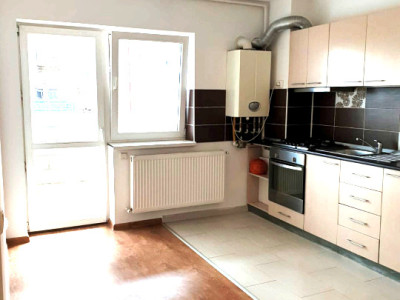 APARTAMENT 2 CAMERE RENOVAT ,CU CENTRALA PROPRIE- VITAN BARZESTI