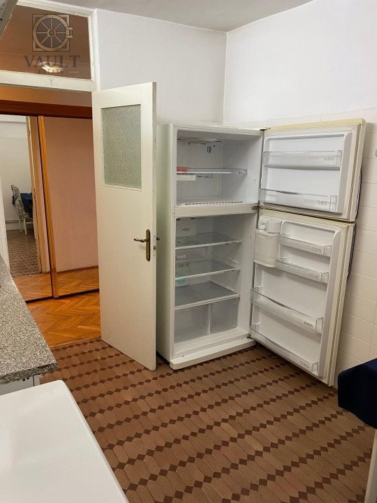 Apartament 3 camere decomandat - Barbu Vacarescu 