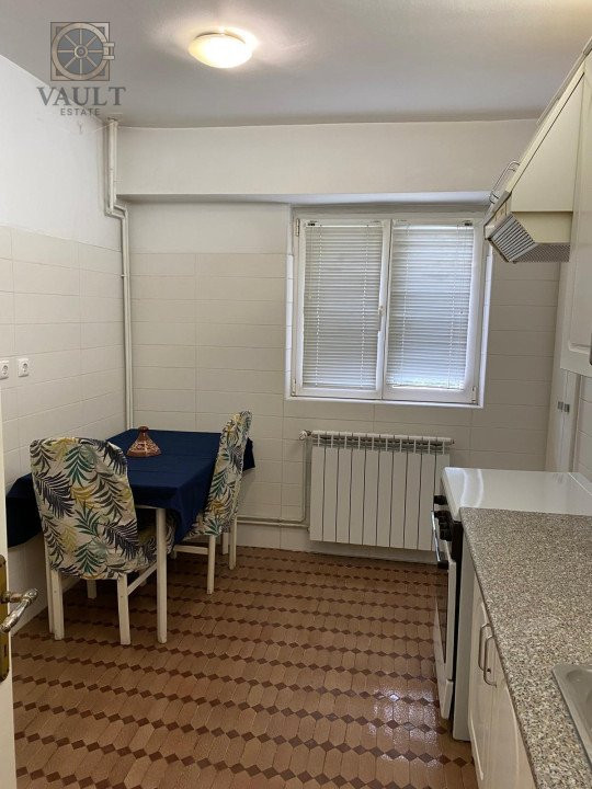 Apartament 3 camere decomandat - Barbu Vacarescu 