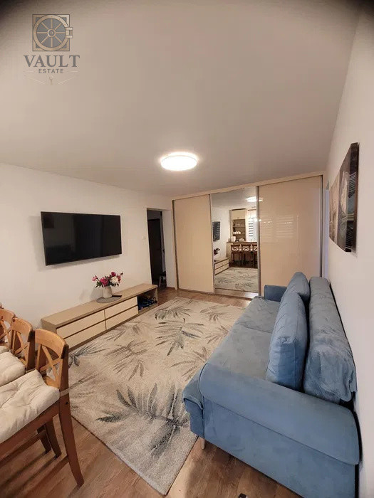 Apartament 2 camere Piata Veteranilor-Renovat-Posibilitate montare centrala 