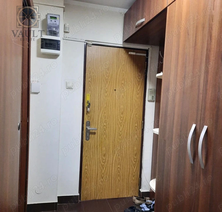 Apartament 3 camere Bercen-Bulevardul Alexandru Obregia-Centrala proprie