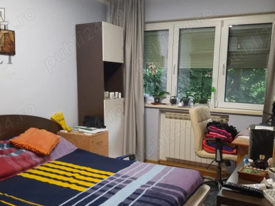 Apartament 3 camere Bercen-Bulevardul Alexandru Obregia-Centrala proprie