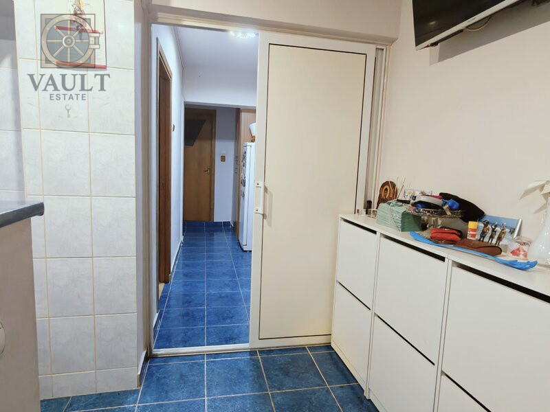 Apartament 3 camere Aparatorii Patriei-Metrou Aparatorii Patrie-Geam la Baie 