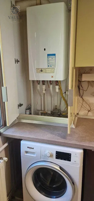 Apartament 3 camere Drumul Taberei-Centrala Proprie