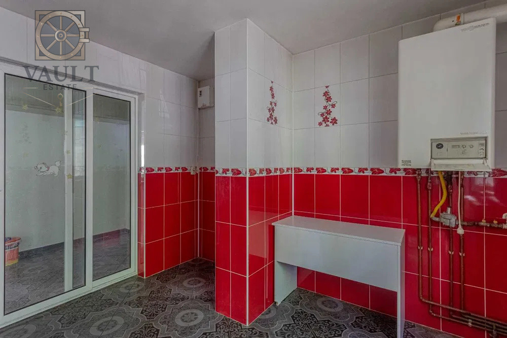 Apartament 3 camere Berceni-Centrala Termica