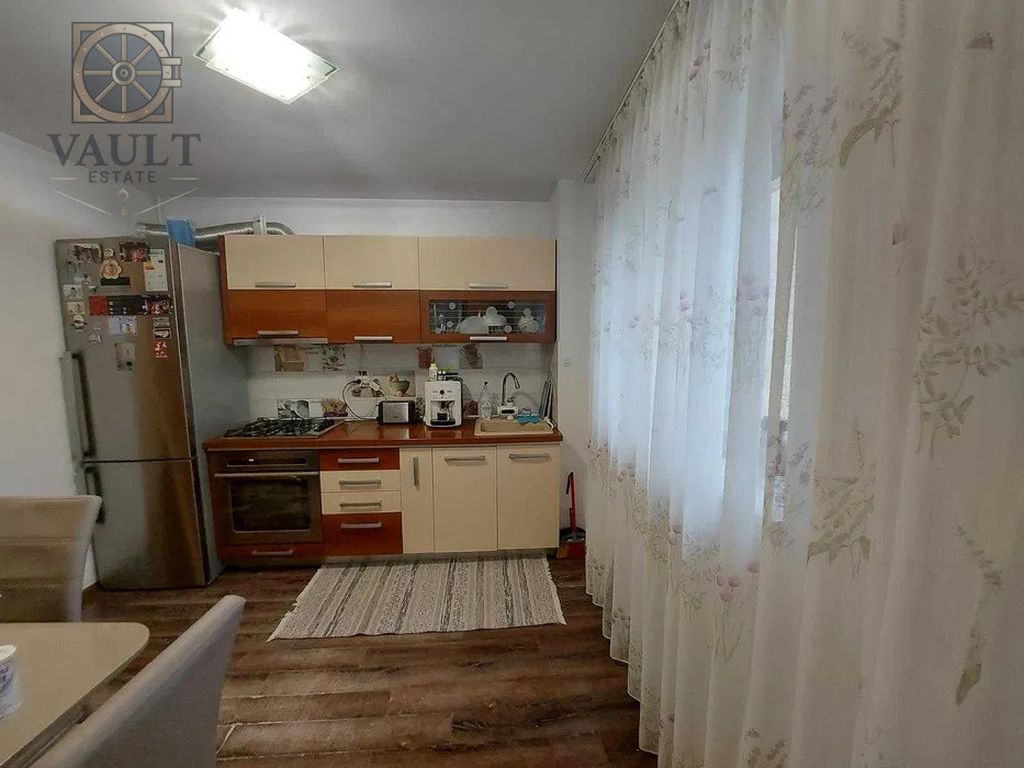 Apartament 3 camere Bulevardul Chisinau-Arena Nationala