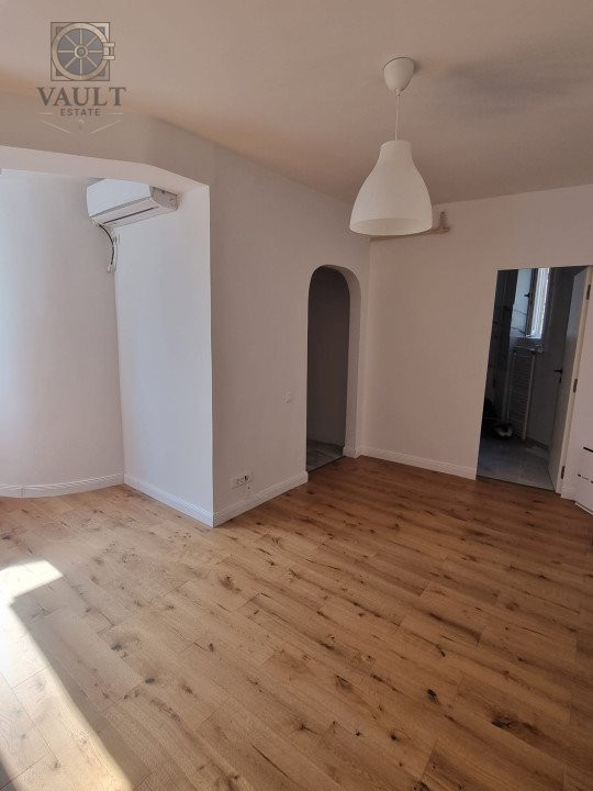 Apartament 2 Camere - Curte Interioara - Podul Grant