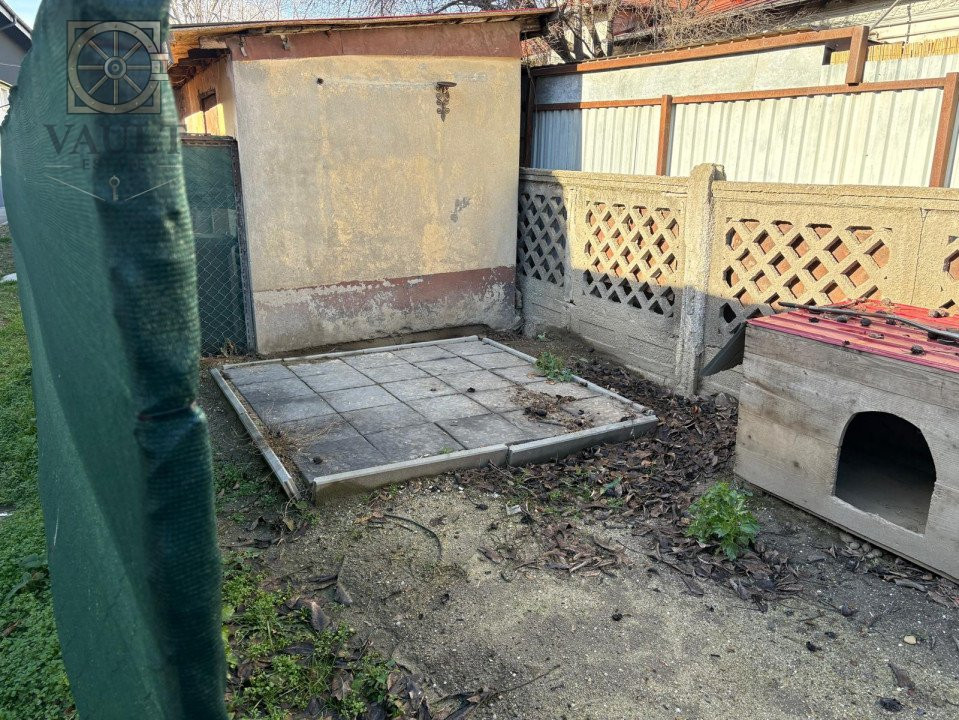 Garsoniera LA CHEIE - curte 50MP metrou/parc TINERETULUI