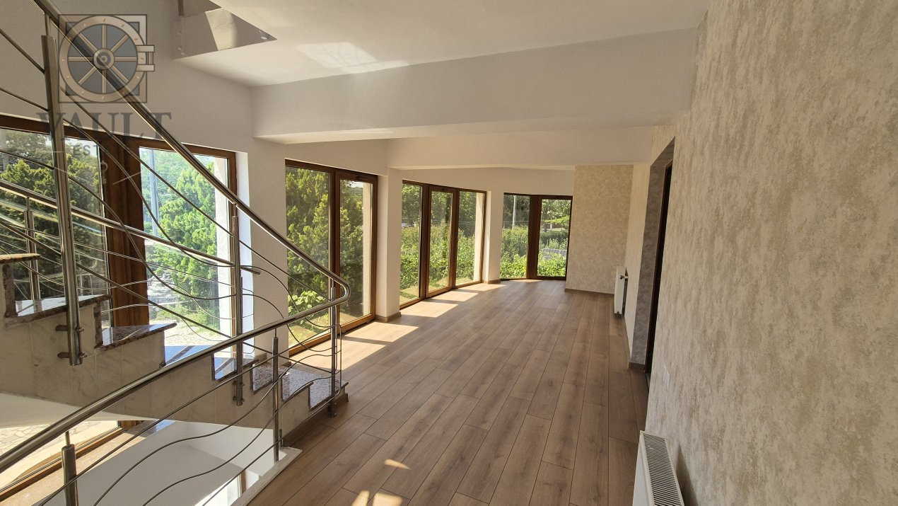 Vilă spațioasă în Buftea-Locație centrală, vizibilă și ușor accesibilă