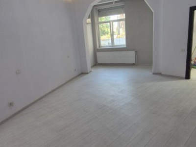 Apartament 4 camere- MANTULEASA - RISC 2 - 101MP 