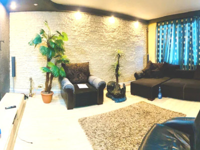 Apartament 4 Camere  -82 Mp - 5 minute pana la metrou - 1 Dcembrie 1918 