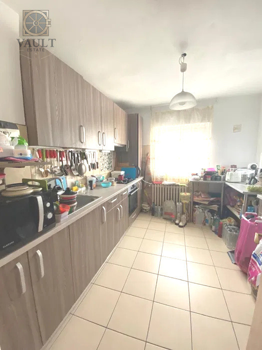 Apartament 3 camere- 68 MP-Fizicienilor