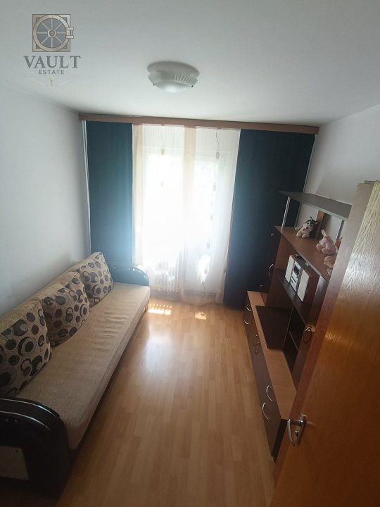 Apartament 4 camere - Salajan  - 83Mp