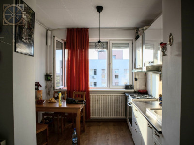 Apartament 3 camere - Titan -liceu Dante Aligheri 