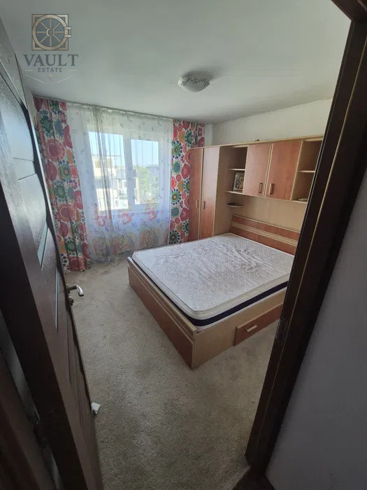 APARTAMENT 3 CAMERE - LOC DE PARCARE - BOXA - CRANGASI