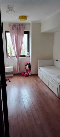 Apartament 3 camere - ETAJ 1 - zona PIPERA 