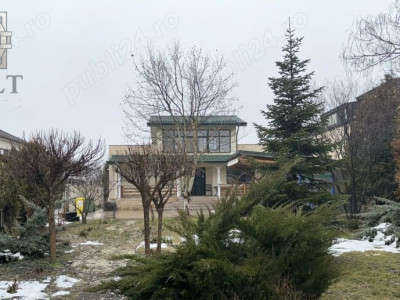 VILA OTOPENI - 915 MP TEREN - 500 M DN1