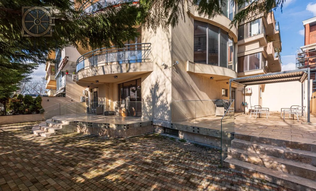 Spațiu Premium - Grădină 270 mp 