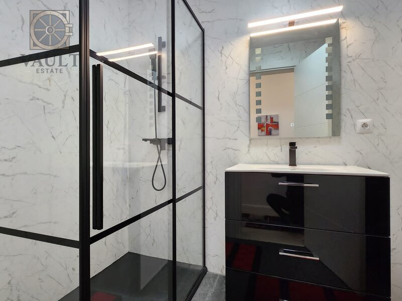 Apartament 3 camere - LOC DE PARCARE INCLUS - zona FLOREASCA 