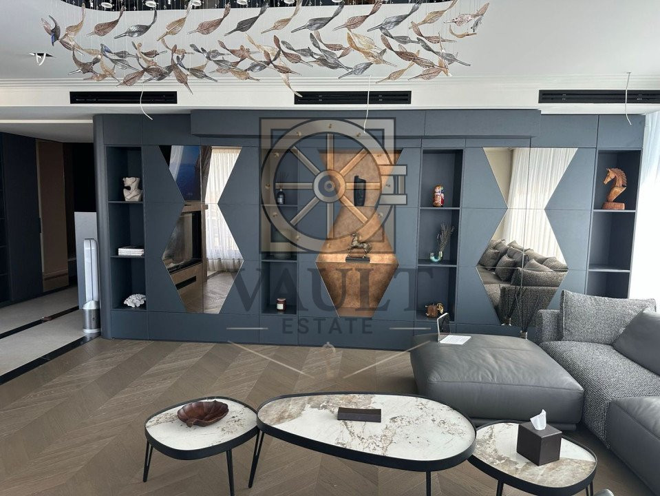 Reflexia Luxului - Penthouse de Eleganță Supremă