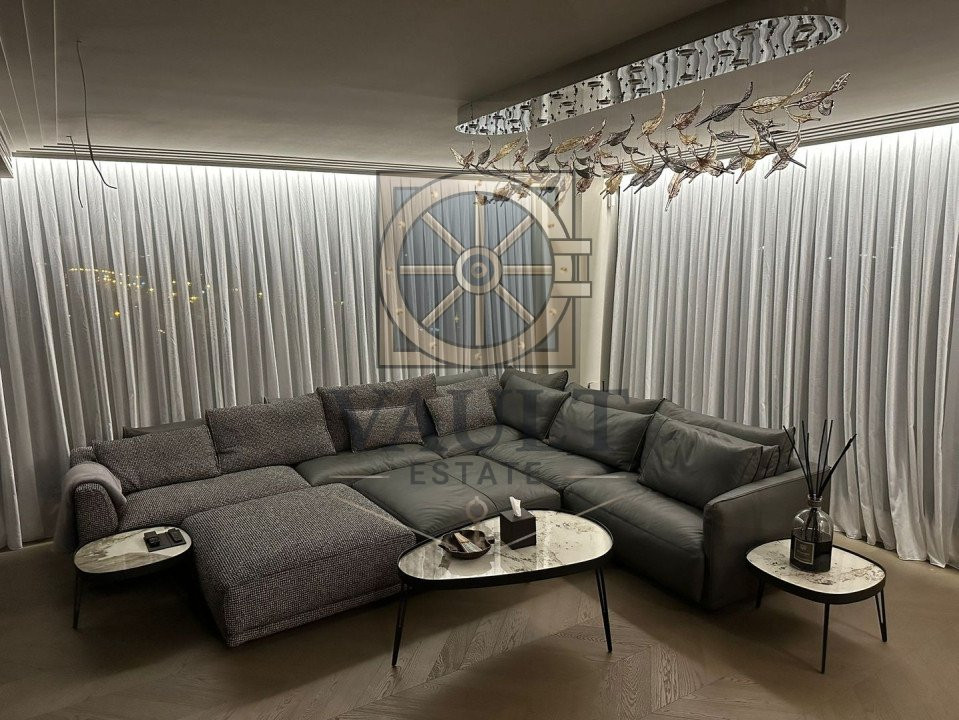 Reflexia Luxului - Penthouse de Eleganță Supremă