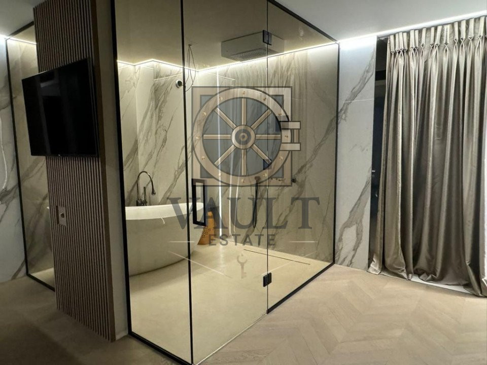 Reflexia Luxului - Penthouse de Eleganță Supremă