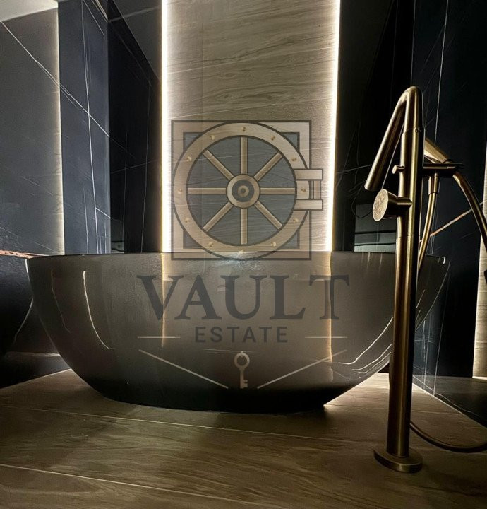 Reflexia Luxului - Penthouse de Eleganță Supremă