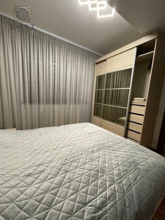 2 CAMERE - 60 MP - LUJERULUI