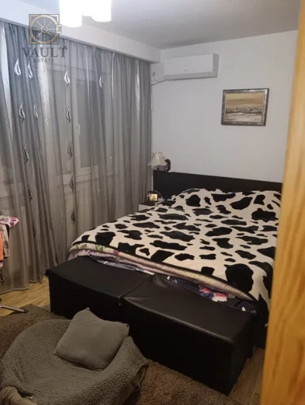 Apartament 3 camere - ETAJ 1 - CENTRALA PROPRIE - zona ALEXANDRU OBREGIA