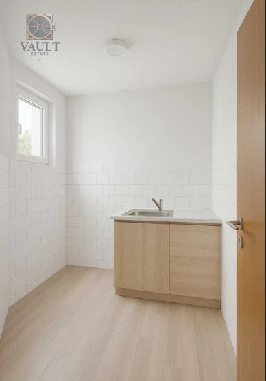 Garsoniera - BLOC MIXT - 3 minute METROU DRISTOR 