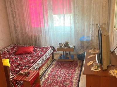 Aparatment 3 camere - BLOC ANVELOPAT - zona 1 DECEMBRIE 