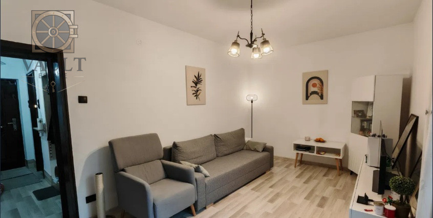 Apartament 3 camere - CENTRALA PROPRIE - zona FLOREASCA