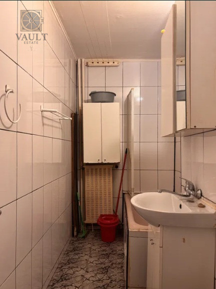 Garsoniera - DECOMANDATA - zona TRAFIC GREU 