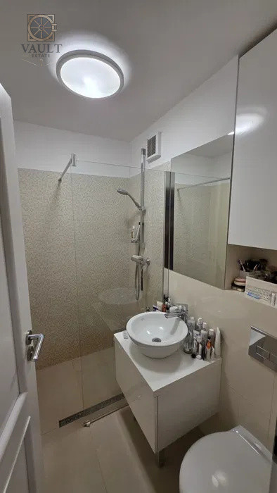 Apartament 3 camere -67MP- Baba Novac 