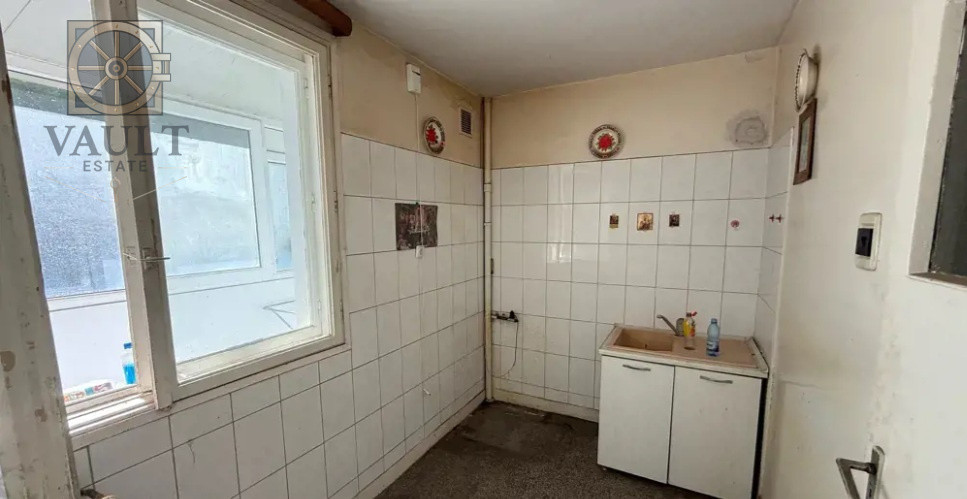 Apartament 2 camere - BALCON 9 MP - zona BASARABIA 