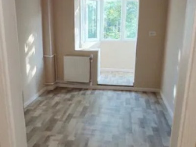 Apartament 3 camere - 5 MINUTE METROU APARATORII PATRIEI 