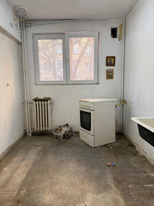 Apartament 3 camere - Piata Minis - Titan