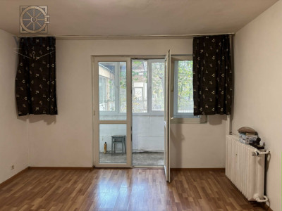 Garsoniera - CF1 - Bloc Anvelopat - Costin Georgian