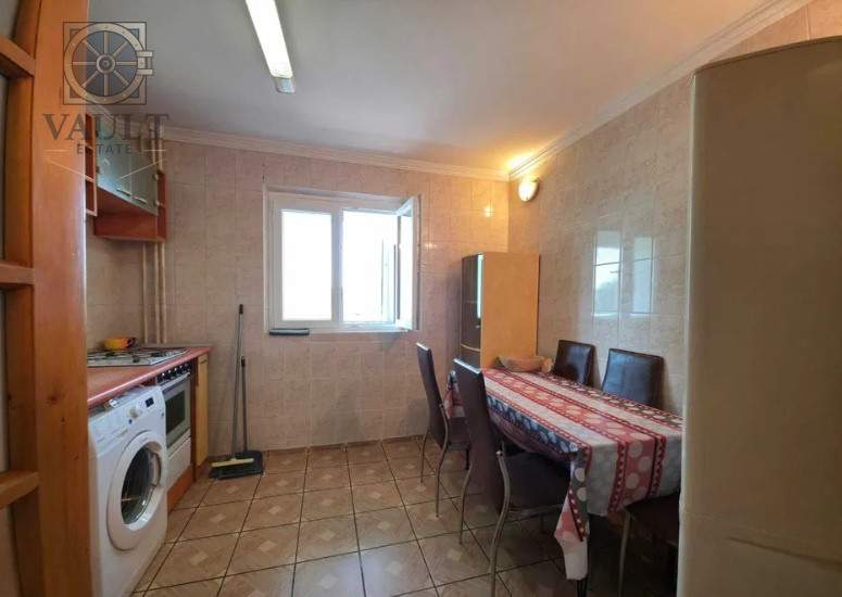 Apartament 2 camere - DECOMANDAT - zona UVERTURII