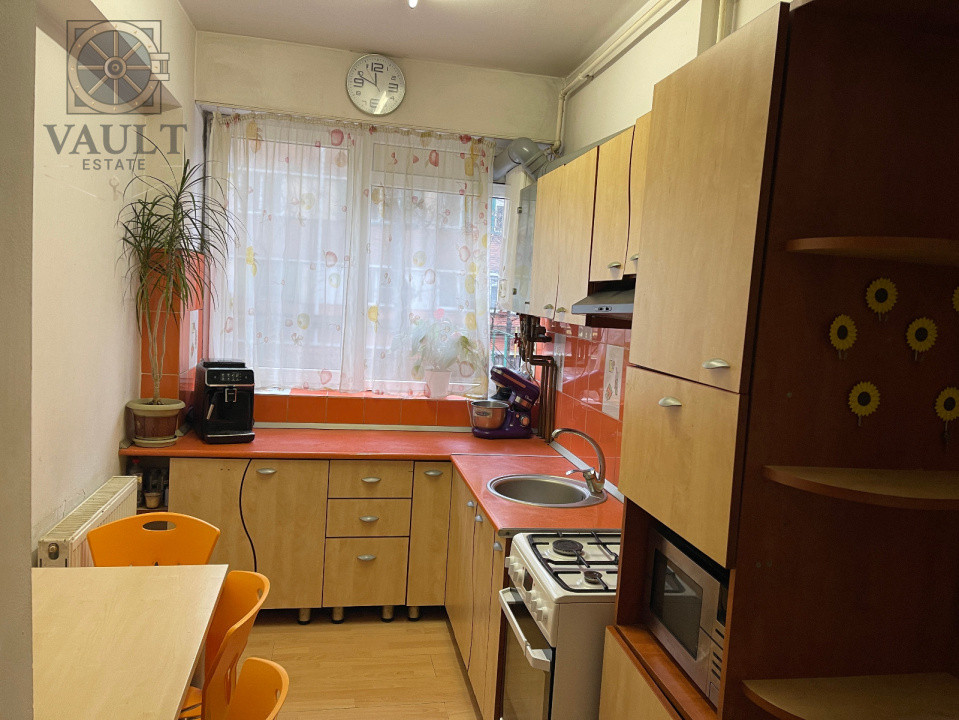 APARTAMENT 2 CAMERE-RAHOVA-CENTRALA-REABILITAT-PARCARE