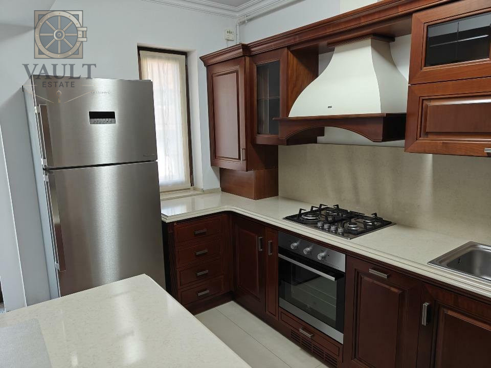 Apartament 3 camere +Loc de Parcare -Pta Victoriei/Titulescu