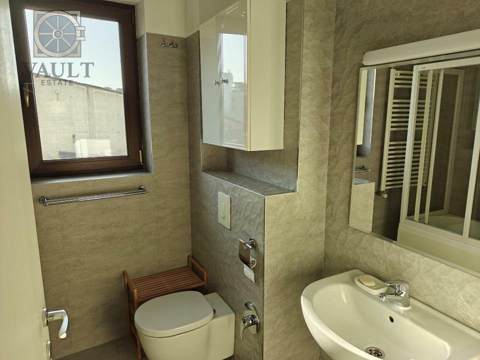 Apartament 3 camere +Loc de Parcare -Pta Victoriei/Titulescu