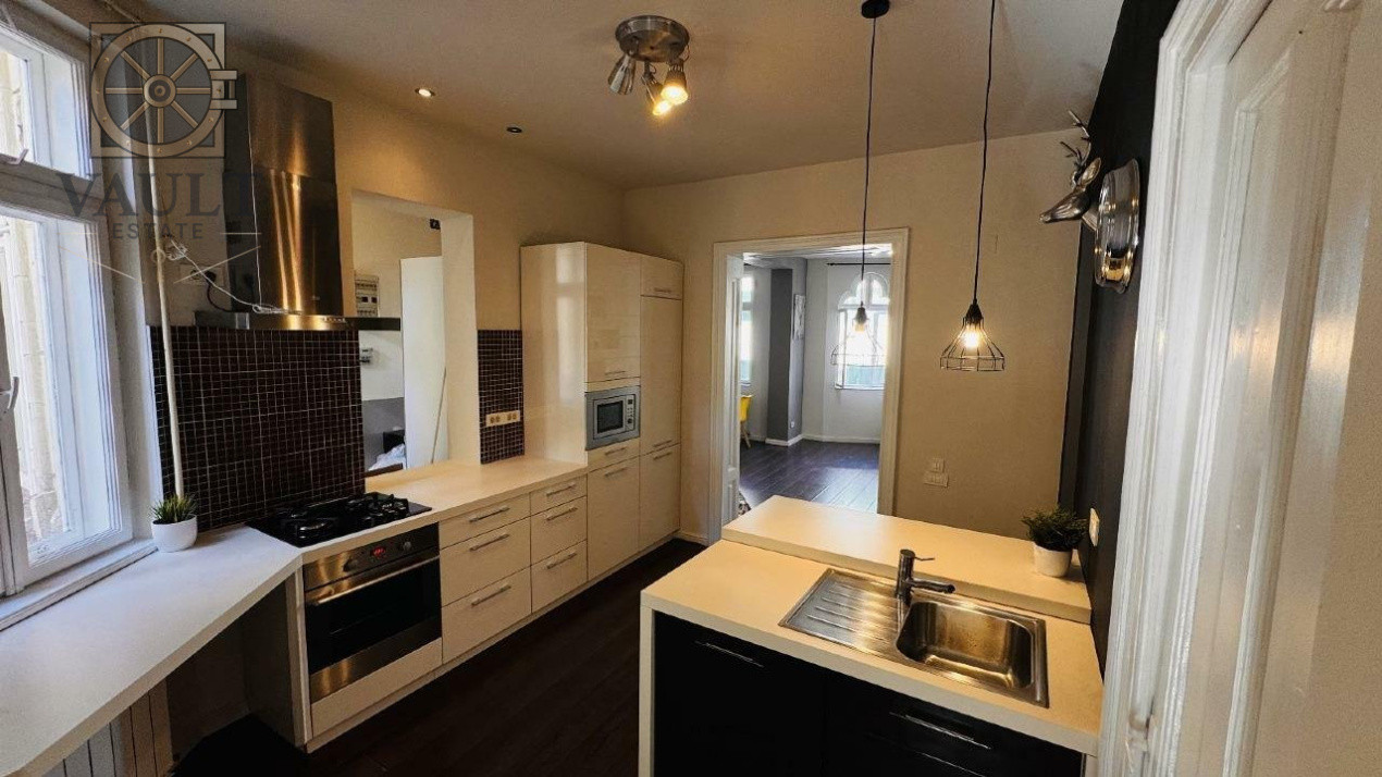 Apartament in vila - zona SERBAN VODA 