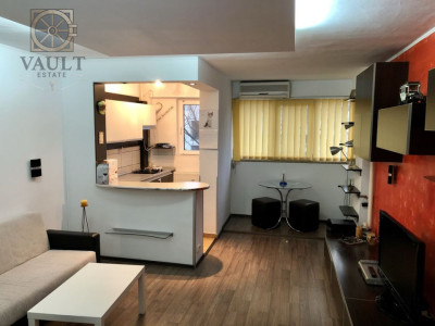 Garsoniera - Piata Minis-Etaj 2