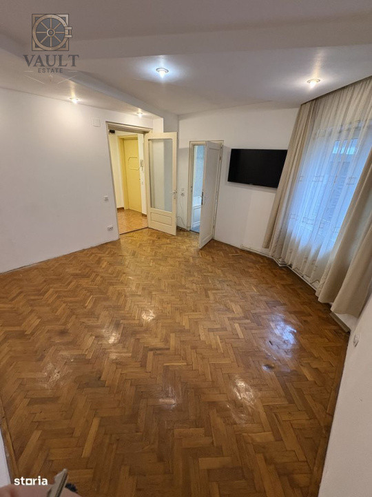 Garsoniera - DECOMANDATA - Centrala Proprie - Fara risc - VICTORIEI