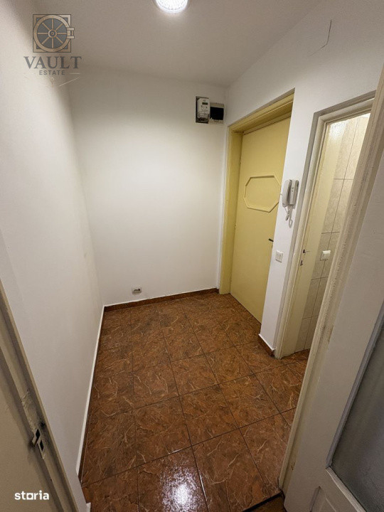 Garsoniera - DECOMANDATA - Centrala Proprie - Fara risc - VICTORIEI