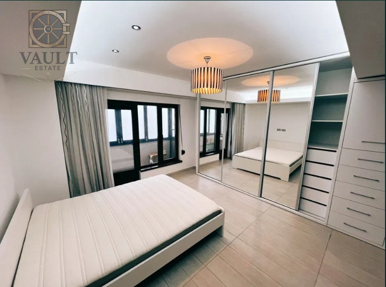 Apartament 3 camere - BLOC 2010 - zona OBOR