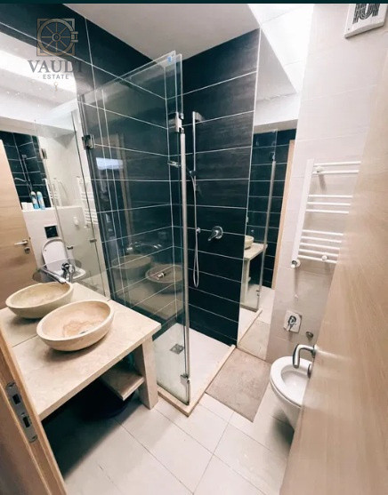 Apartament 3 camere - BLOC 2010 - zona OBOR